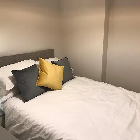 Centre Stylish 1 Bed Flat 公寓 *