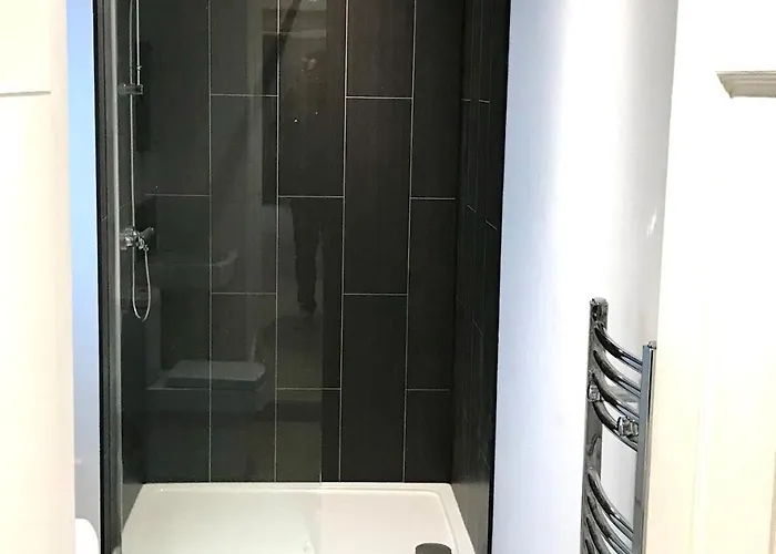 Apartment Centre Stylish 1 Bed Flat *