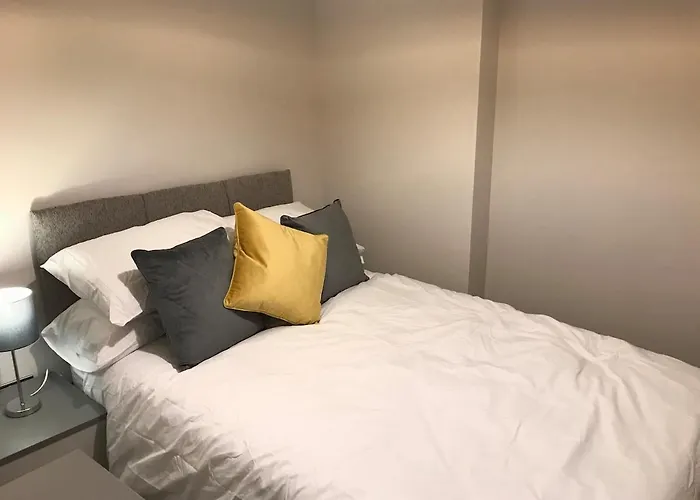 Centre Stylish 1 Bed Flat Lejlighed *