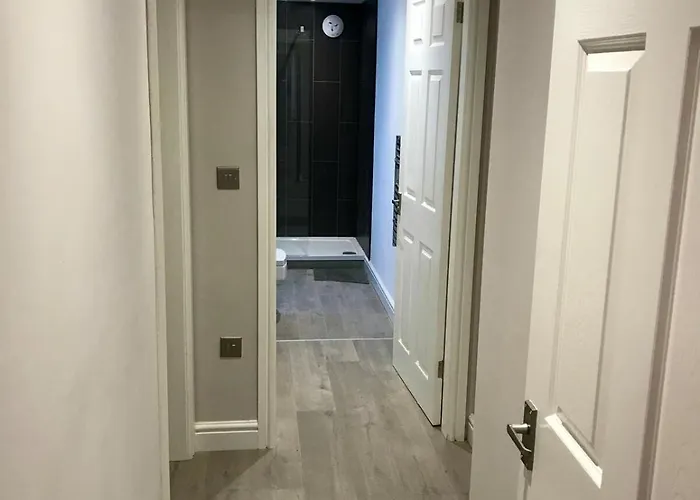 Centre Stylish 1 Bed Flat * Barrow-in-Furness